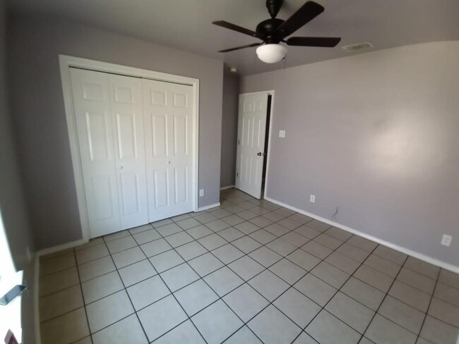 Photo - 2100 N Paradise Dr