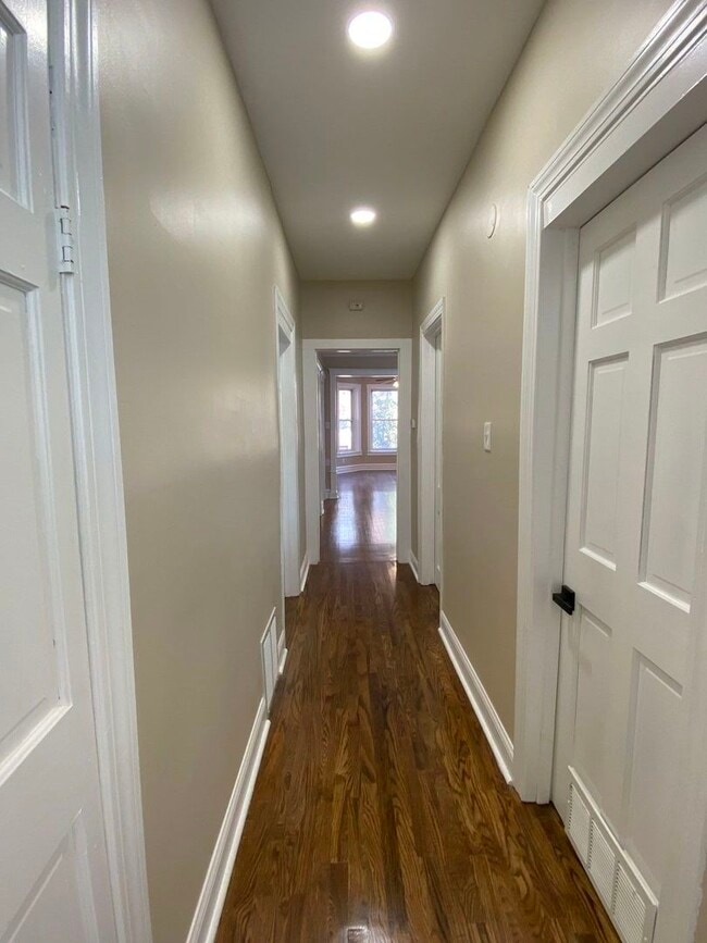 Photo - 3749 W Wrightwood Ave Unit 1