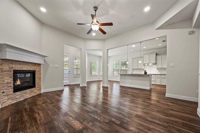 Photo - 3000 Crestwater Ridge