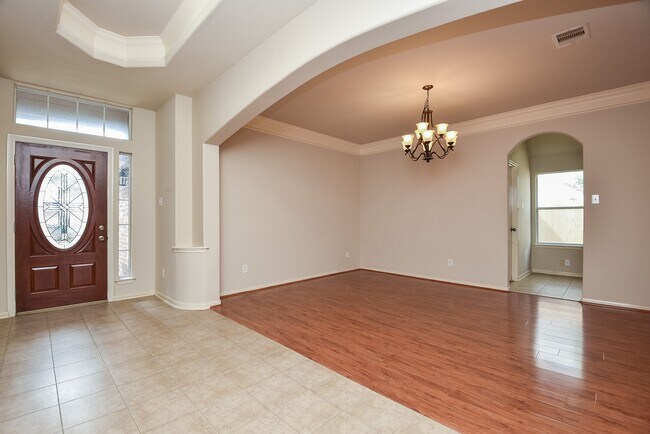 Photo - 3217 Mossy Bend Ln