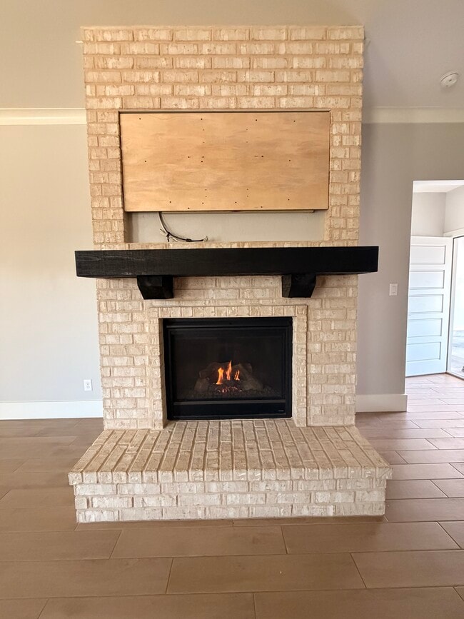 Photo - 1206 Burgandy Dr