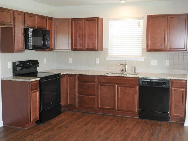 Photo - 5733 Midstream Cir