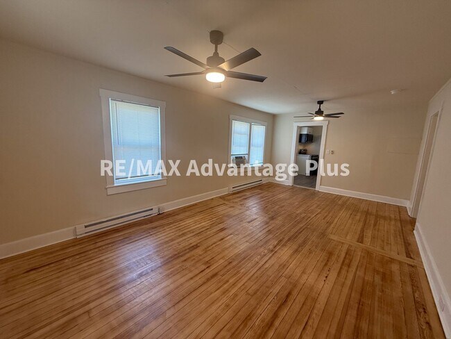 Photo - Charming 2 bedroom home in the Town of Dillwyn