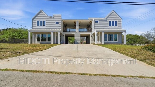 Photo - 893 E Mather St