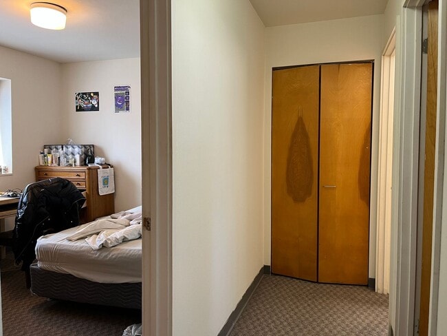 Ravenwood Apartments