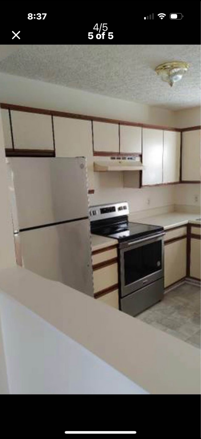 Photo - 125 White Pine Ct