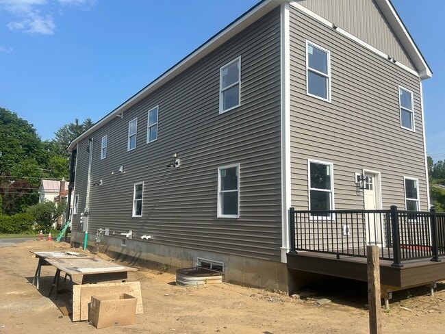 Photo - 139 Elm St Unit 2