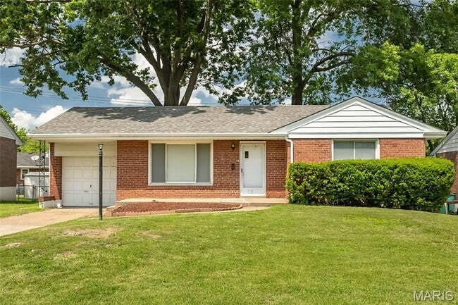 Building Photo - 1225 Newark Dr