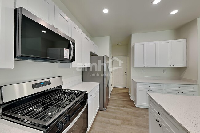 Photo - 4422 Red Hook Rd