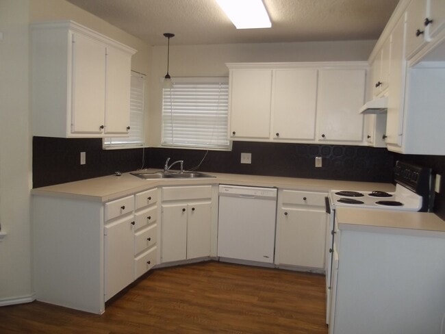 Photo - Three Bedroom in South Lubbock