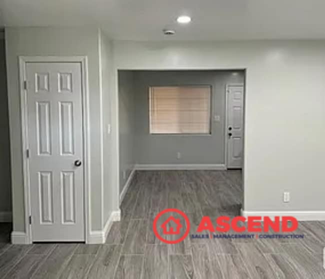 Photo - Beautiful 3 Berrom Home Off Manor St.