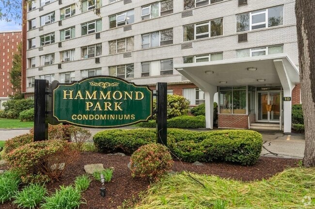 Building Photo - 10 Hammond Pond Pkwy Unit 305 Rental