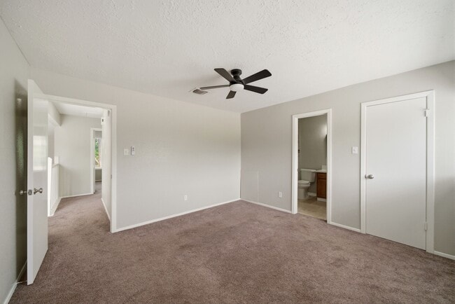 Photo - 1146 Woodbridge Ave