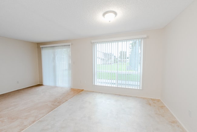 Elm Valley Apartments