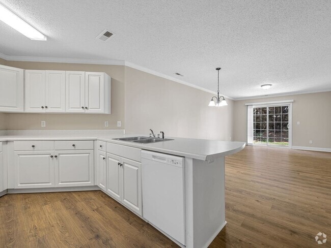 Building Photo - Newly Renovated 2BR, 2 BA in Greer SC Rental