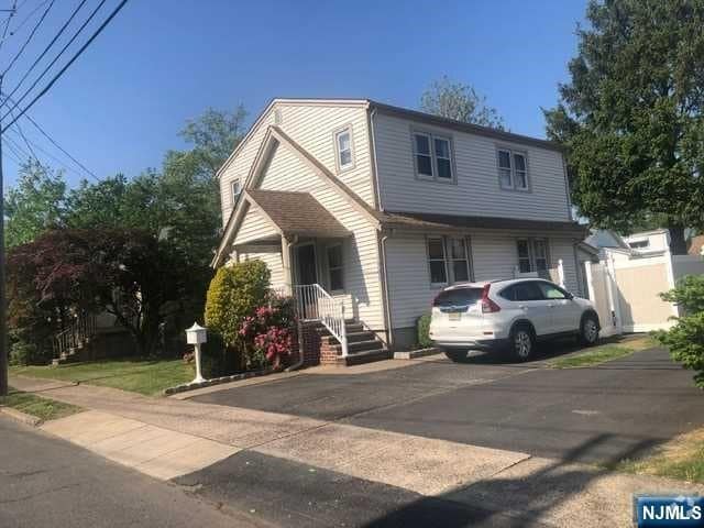 Building Photo - 7-09-9 22nd St Rental