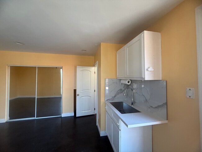 Photo - 602 Elvira Ave Unidad C