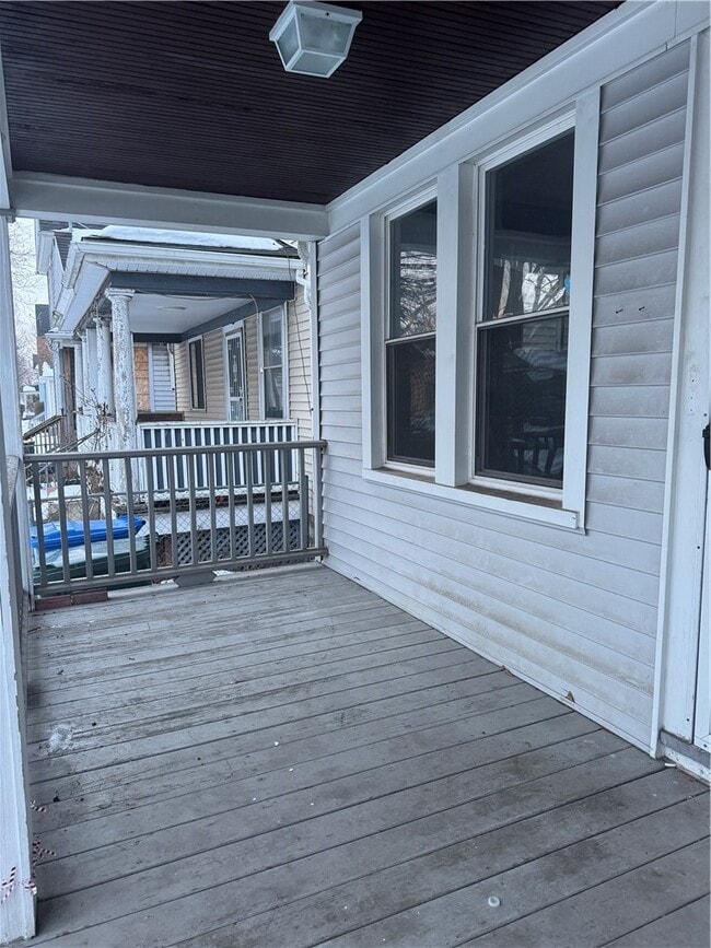 Photo - 342 Champlain St