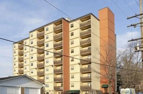 Building Photo - 904 3rd Ave Rental