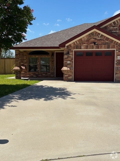 Building Photo - 3301 Lineage Loop Rental