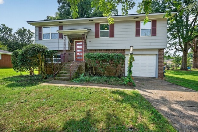 Building Photo - 3906 Pickett Dr SW