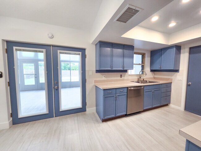 Photo - 7413 118th Dr