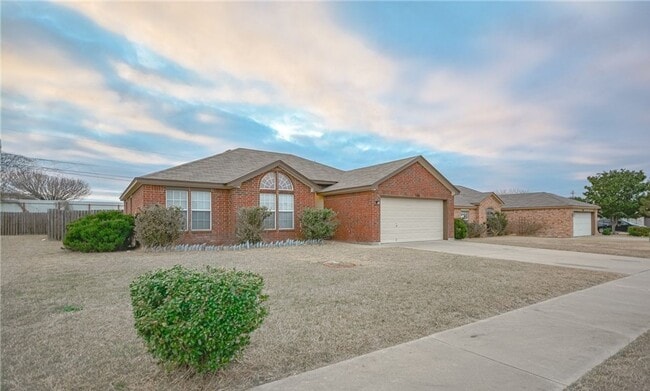 Photo - 3109 Rampart Loop