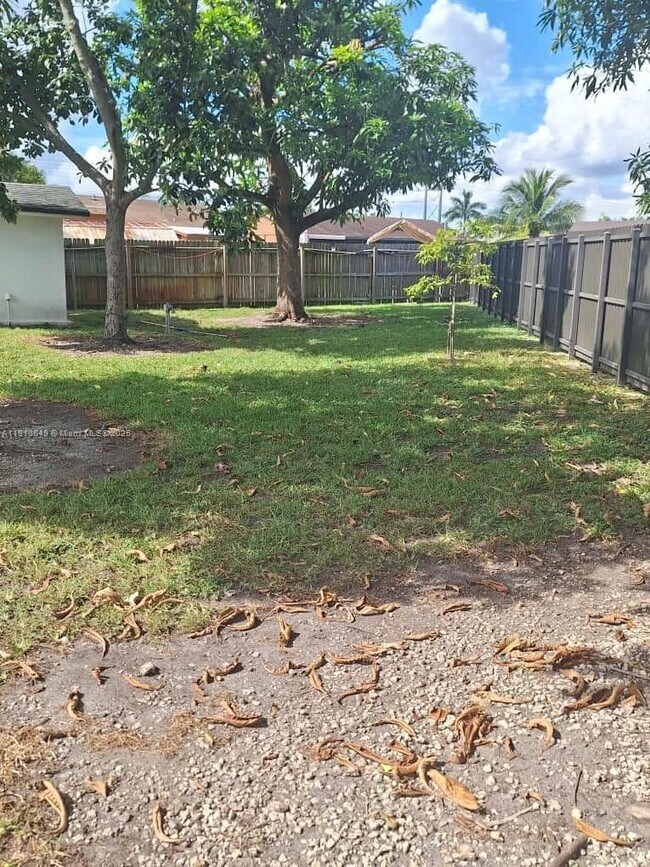 Photo - 13437 SW 44th Ln