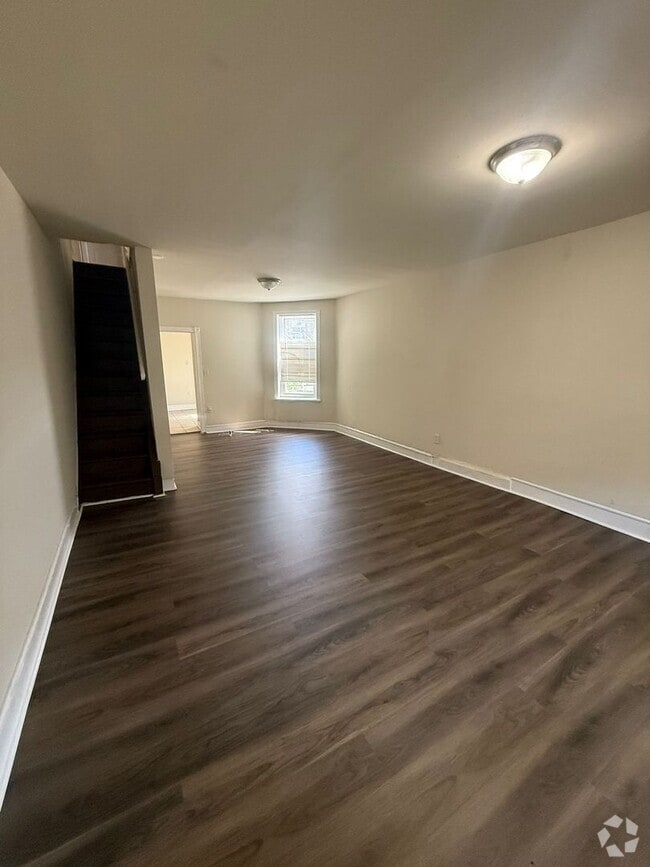 Building Photo - 3 BED 1.5 BATH HOME FOR RENT.
