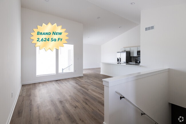 Building Photo - 5347 Pinecrest Ct N Rental