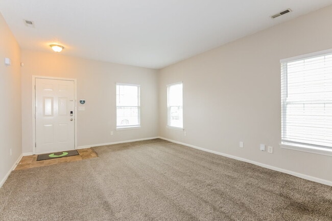 Photo - 4650 Whitview Ln