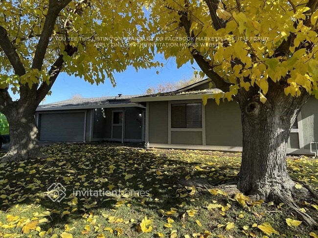 Building Photo - 4037 Vosburg St Rental