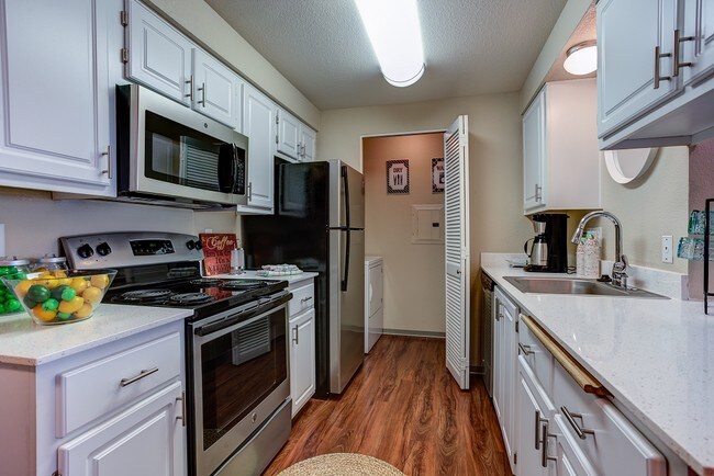 Commons at Dawson Creek Apartments