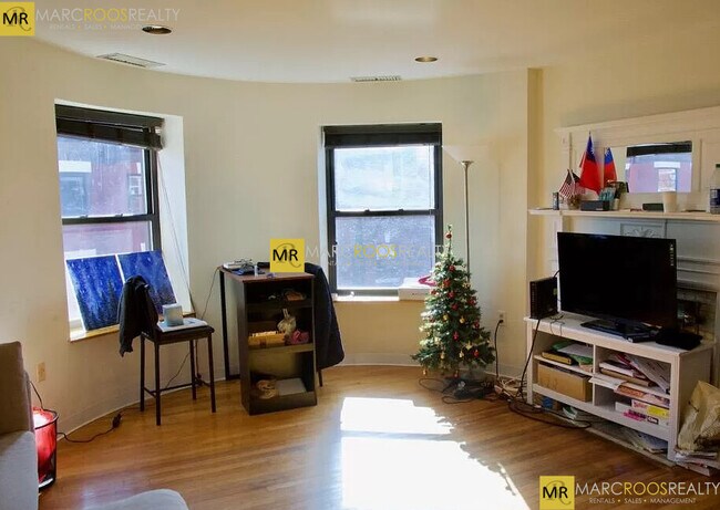 Photo - 103 Gainsborough St Unidad #403