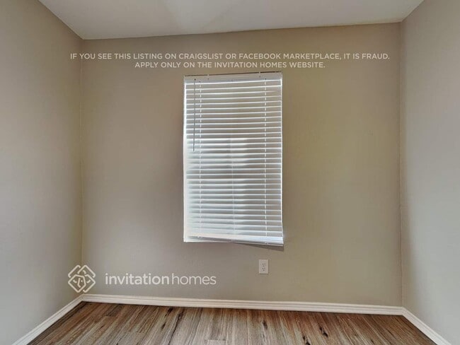 Photo - 1509 Queens Brook Ln