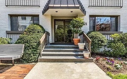 Building Photo - 3821 Davis Pl NW