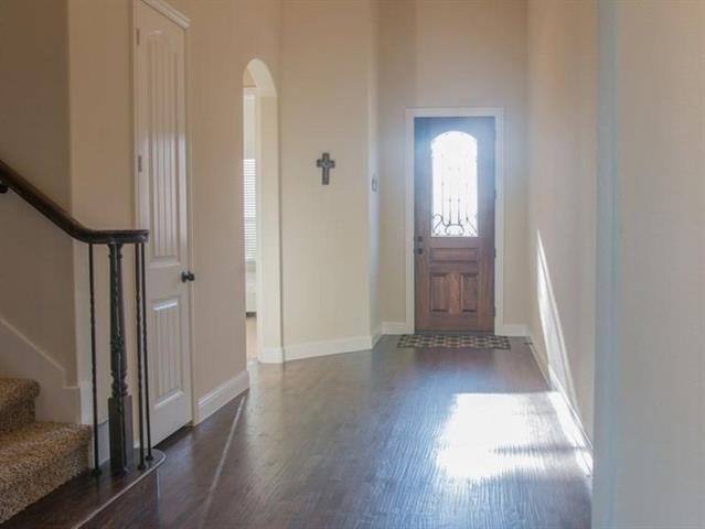 Photo - 4428 Saukenuk Ln