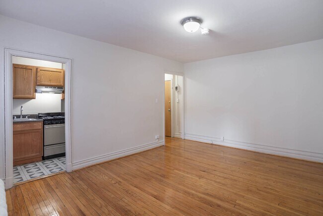 Tiers 13/14 Living Space