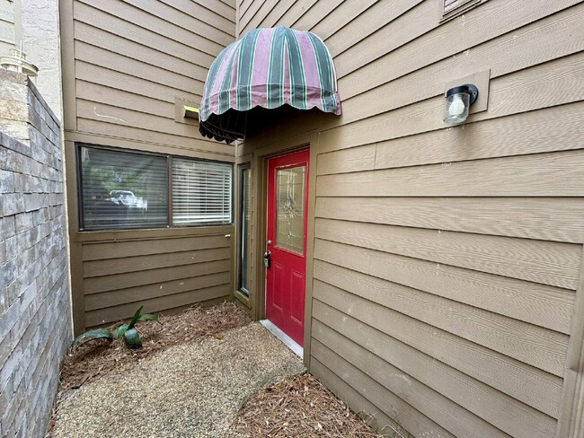 Photo - 300 Cherry St