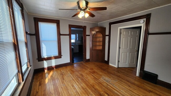 Building Photo - swingmiss Unit 1727