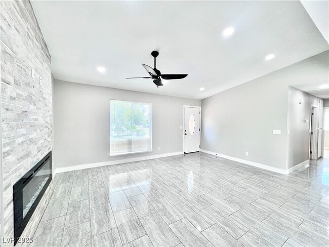 Photo - 5828 W Divers Cove Way