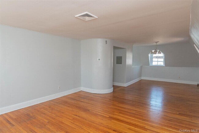 266 Grand St Unit 3