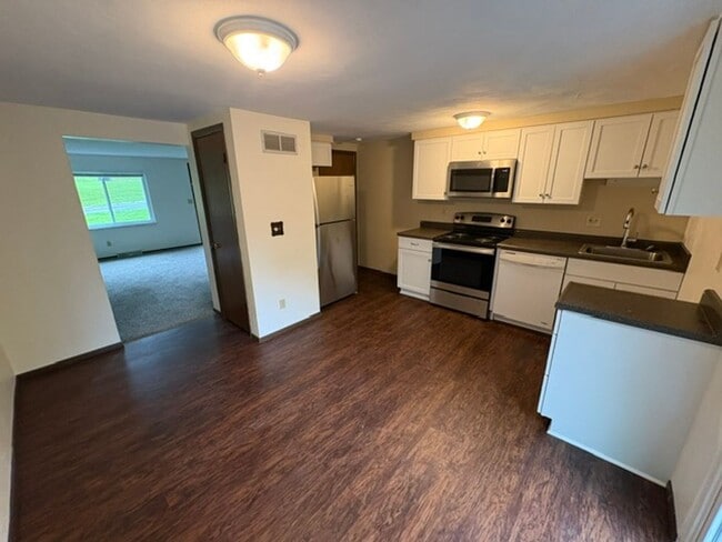 Photo - 649-655 Robbins Station Road Unit 649