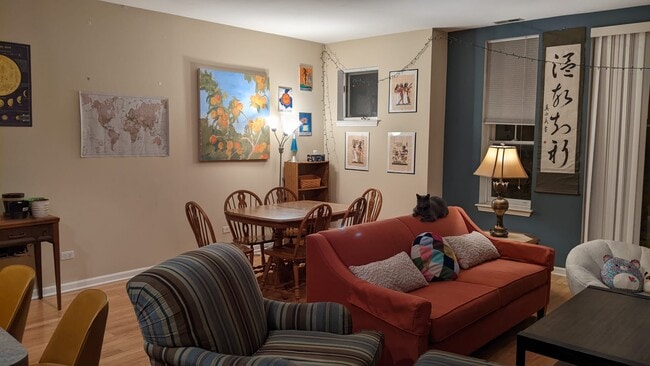 Living room facing Dining - 1422 S Halsted St Unit 3A