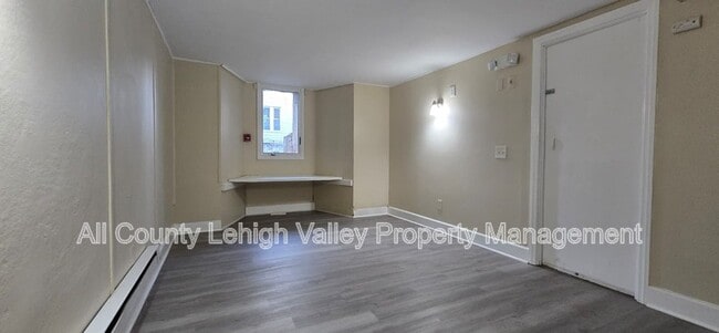 Photo - 1301 Washington St