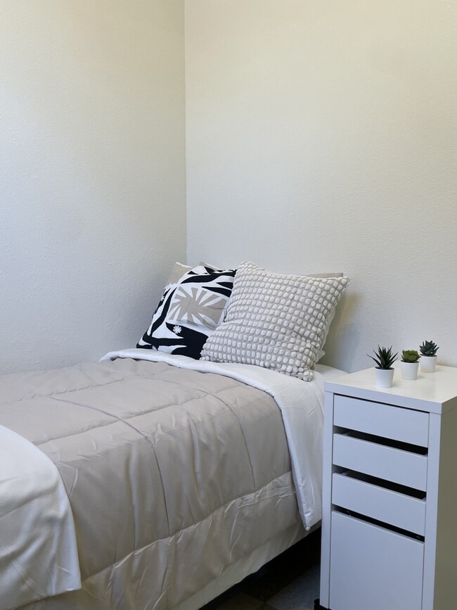 Unidad de lujo - Peachtree Inn - Fully furnished units!