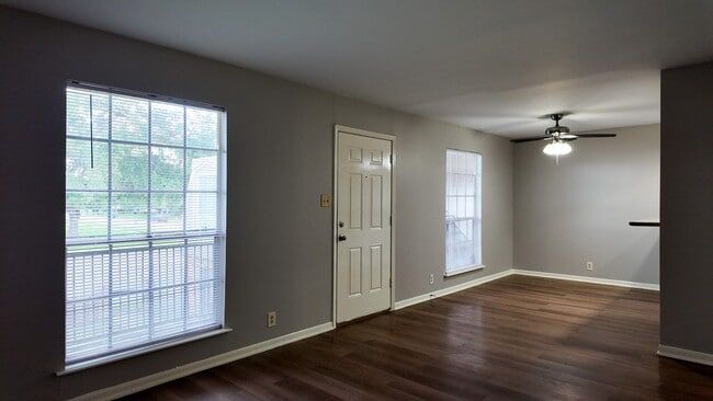 Building Photo - 2102 5th Ave N Unit 10 Rental