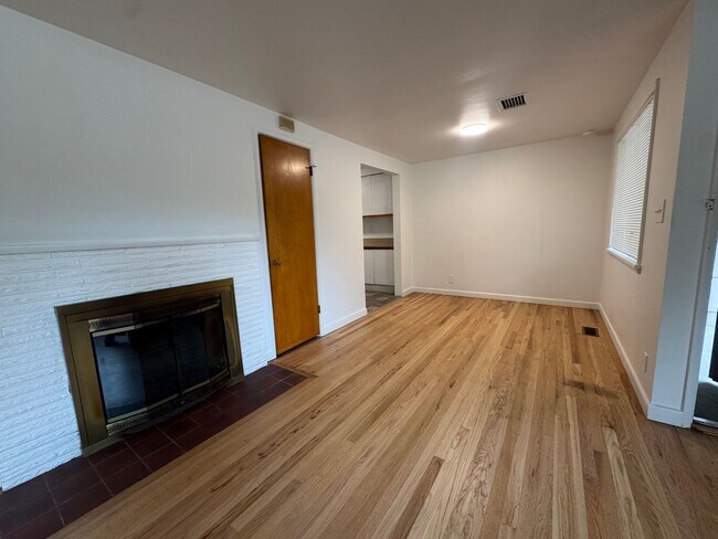 Photo - 3bd/1.5ba with yard and garage next to Shoreline Light Rail station!