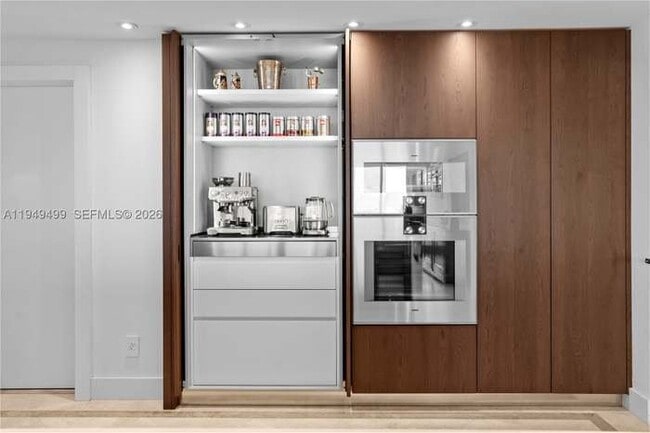 Photo - 1643 Brickell Ave