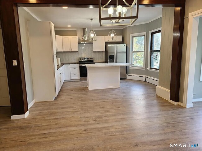 Building Photo - 1515 Park Ave Unit 2